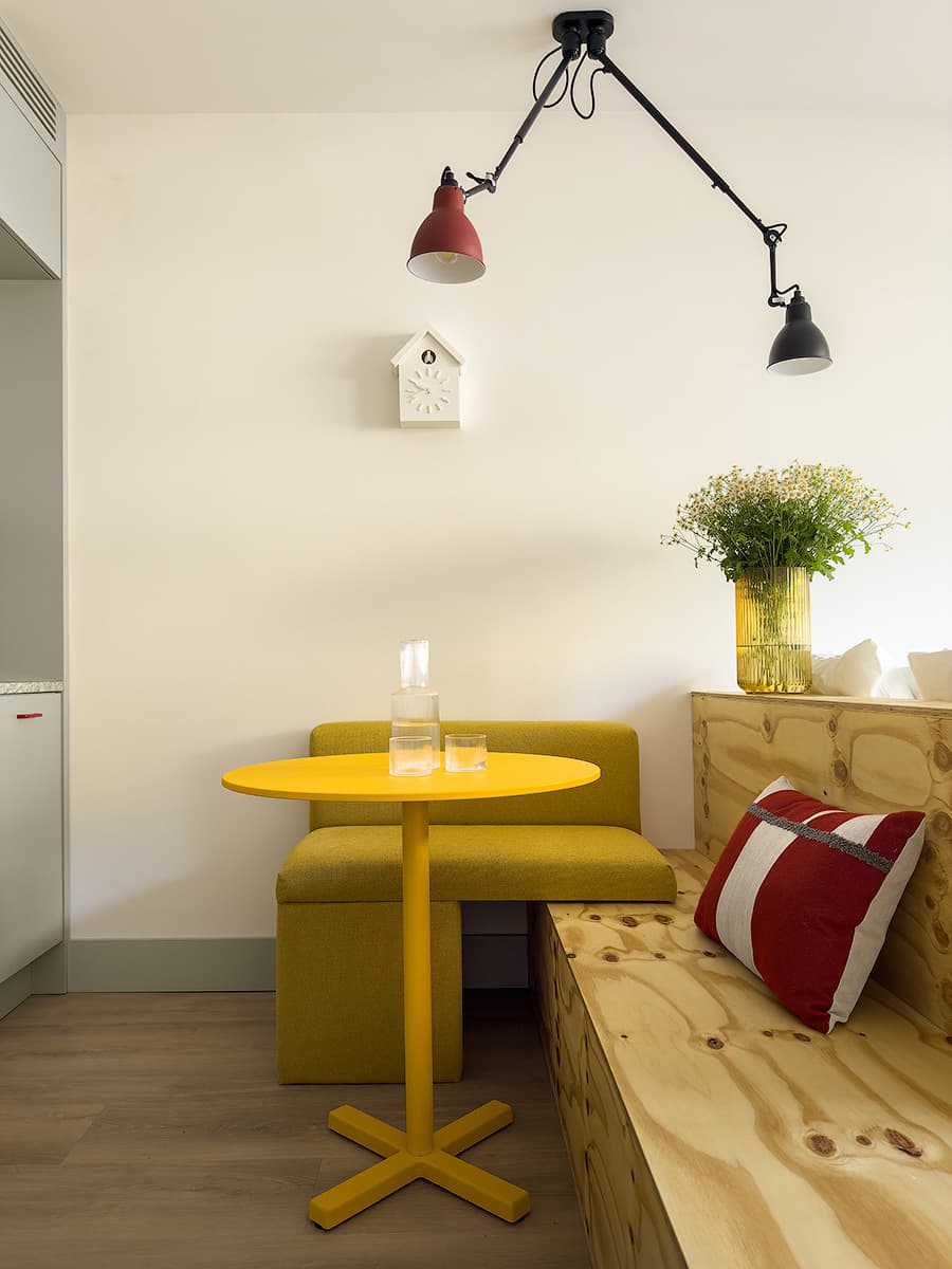 Практичный интерьер небольшой квартиры с собственным палисадником — проект дизайн-студии ANCconcept