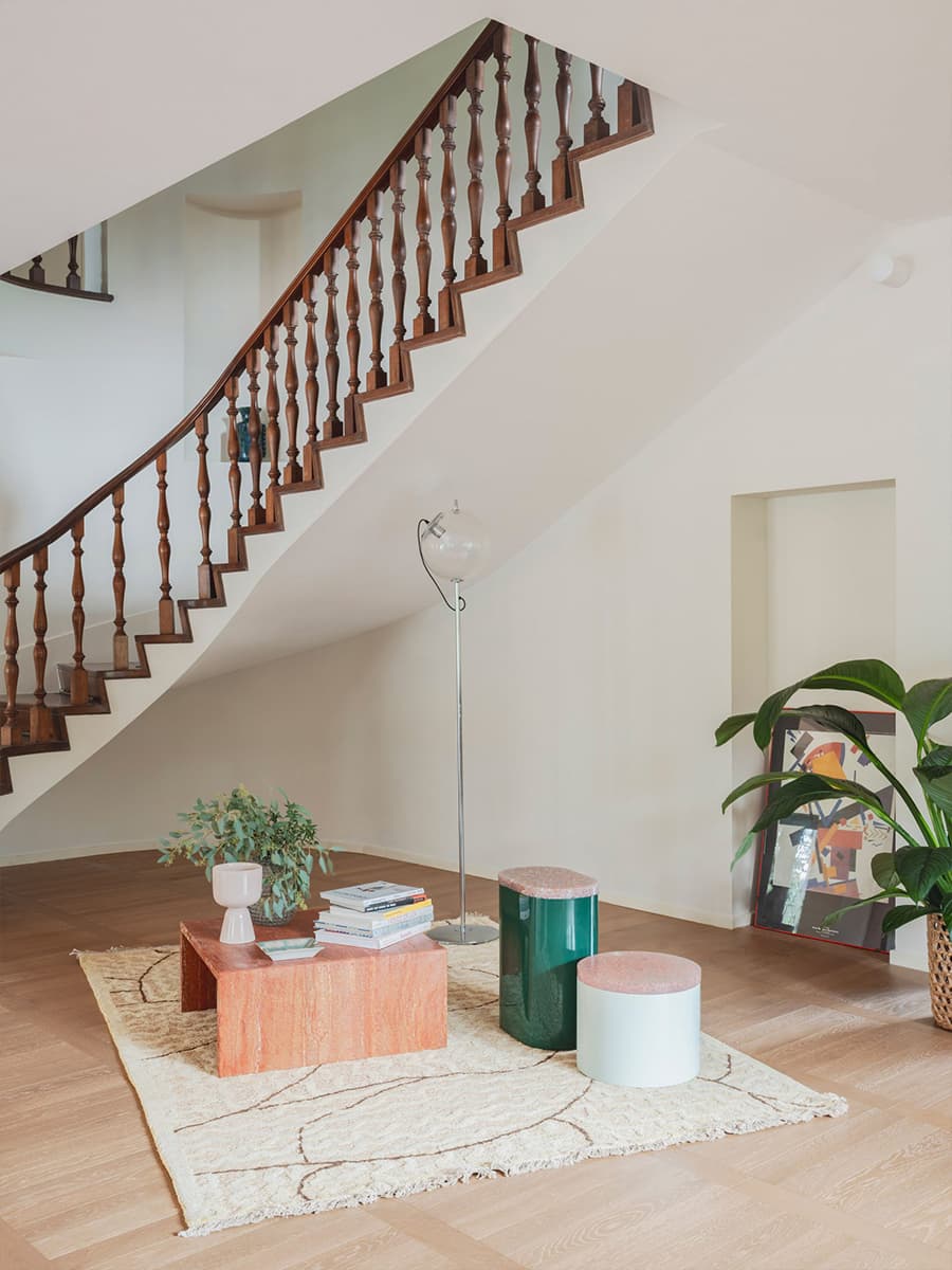 Микс современности и исторических отсылок в интерьере итальянской виллы — проект StudioTamat