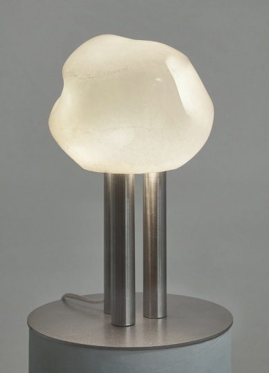 Студия Daydreaming Objects показала светильники Scoop из натурального воска