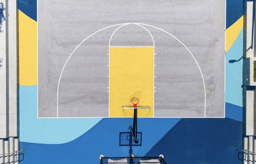 В Нью-Йорке появилась баскетбольная площадка для защиты от наводнений