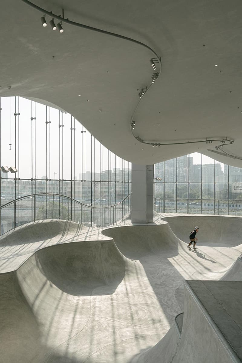 Пластичный и залитый солнечными лучами интерьер скейтпарка — проект AAN Architects