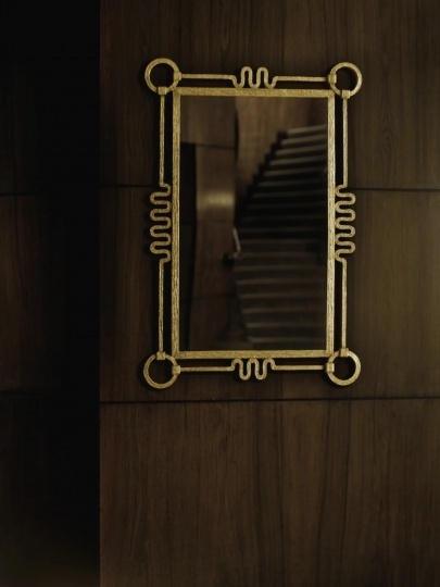 Бренд Porta Romana показал коллекцию по дизайну Гергея Эрдеи