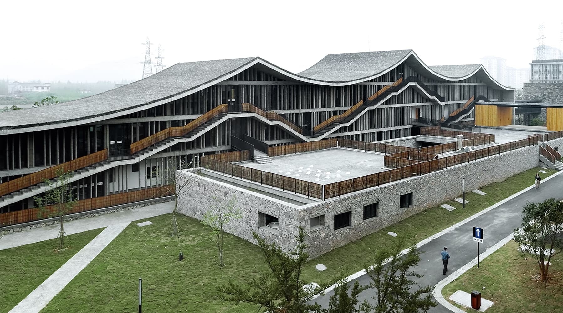 Прошлое и будущее в практике Amateur Architecture Studio