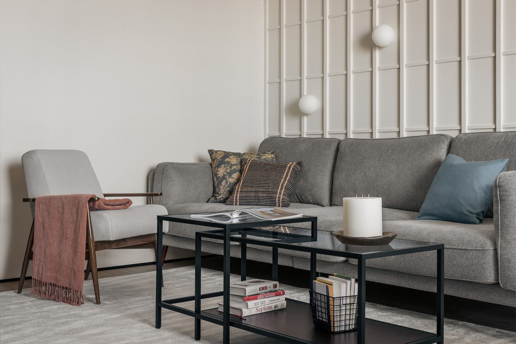 Чистые цвета и ощущение простота в интерьере «мужской» квартиры — проект студии Laura Interiors