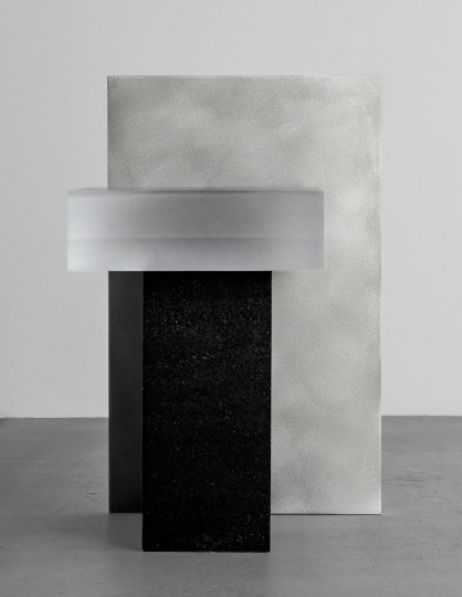 Со Коидзуми переосмыслил асфальт в серии мебели As