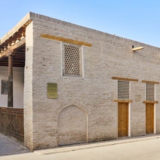 ludi_architects построили pop-up библиотеку в Бухаре