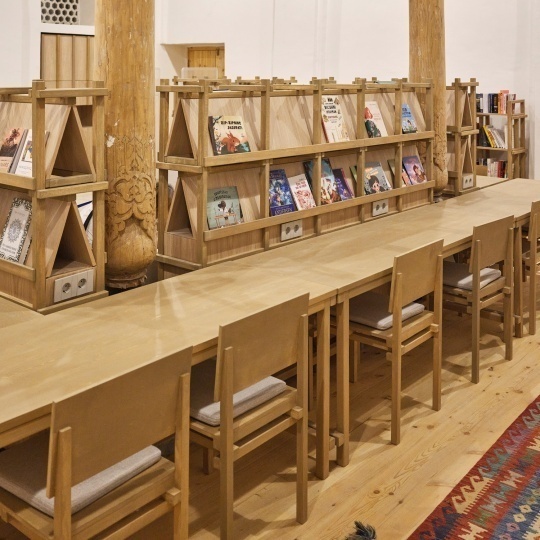 ludi_architects построили pop-up библиотеку в Бухаре