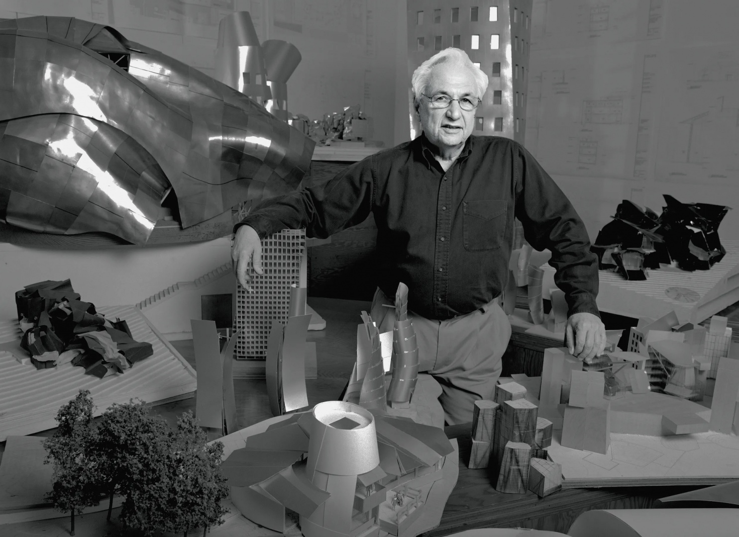 В возрасте 96 лет скончался Фрэнк Гери В возрасте 96 лет скончался Фрэнк Гери