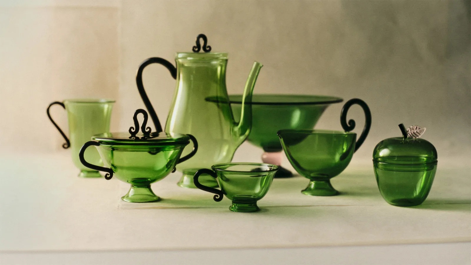 Софи Лу Якобсен представила коллекцию посуды для завтраков Continental Софи Лу Якобсен представила коллекцию посуды для завтраков Continental