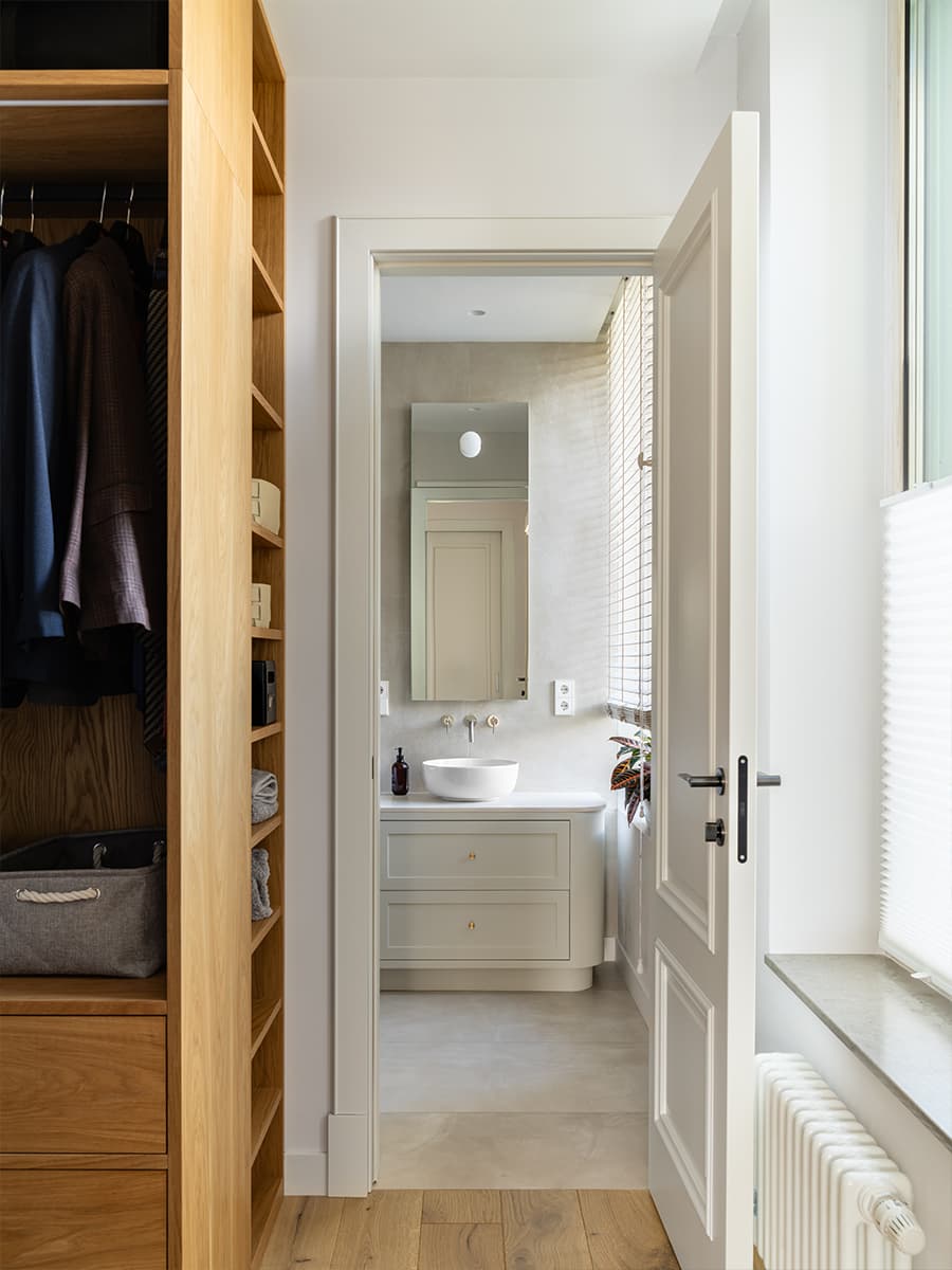 Дух «дома коллекционера» в интерьере квартиры для взыскательного заказчика — проект Александра Сенчугова