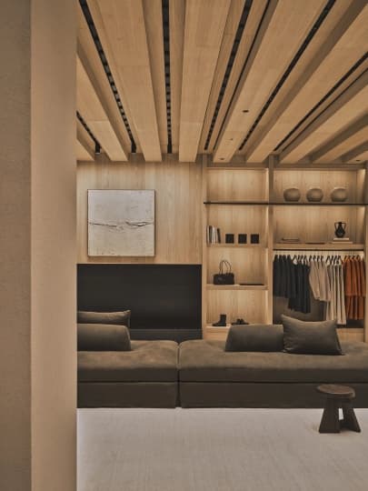 Винсент ван Дуйсен оформил новый магазин Zara в Барселоне