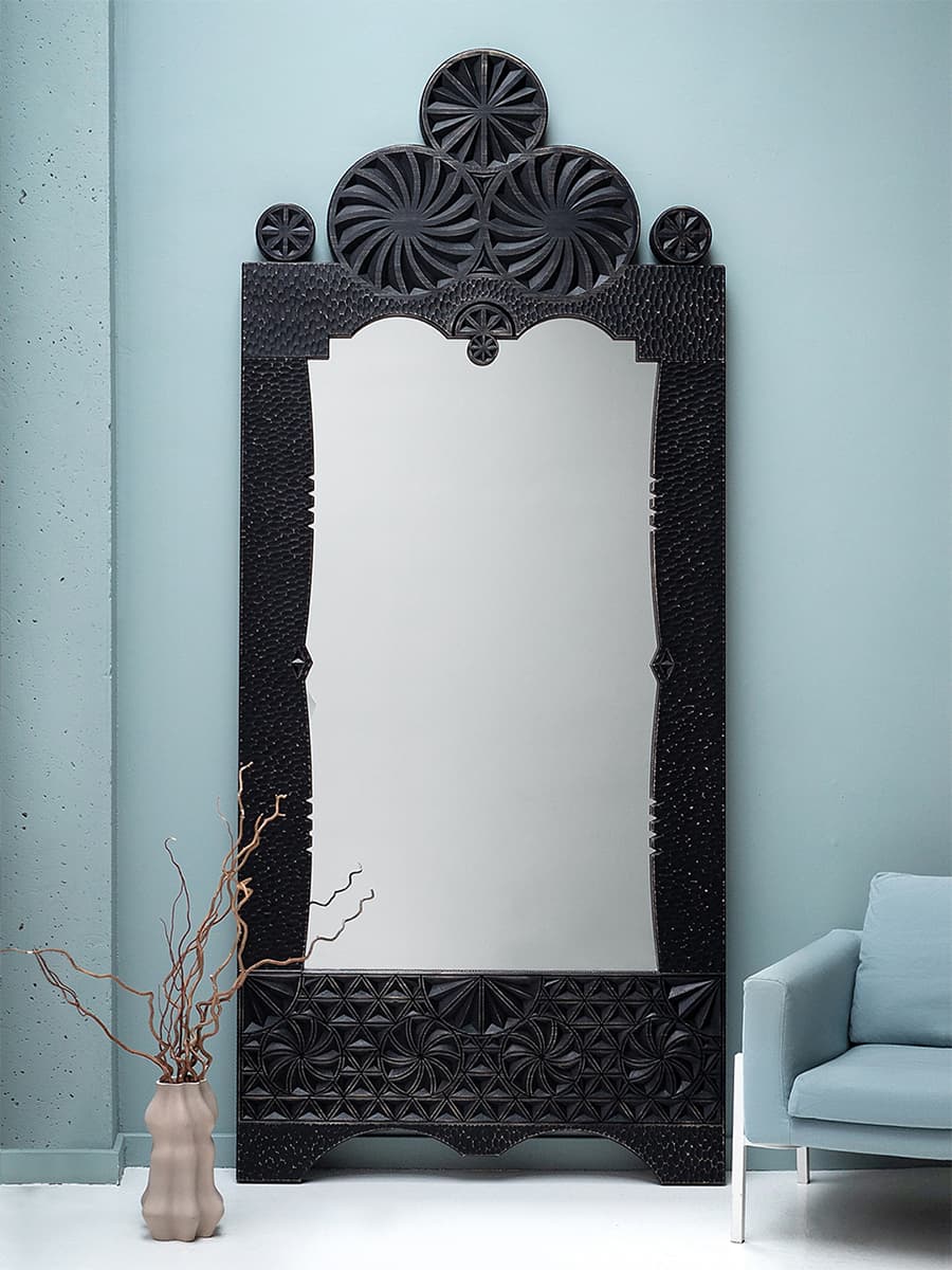 За кем следить: 10 современных выпускников Строгановки