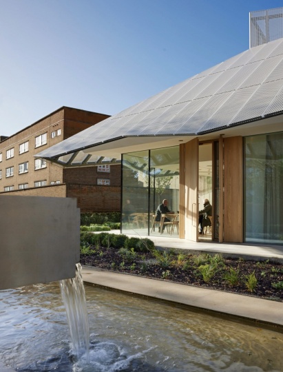 Stephen Marshall Architects спроектировали центр для онкобольных в Англии