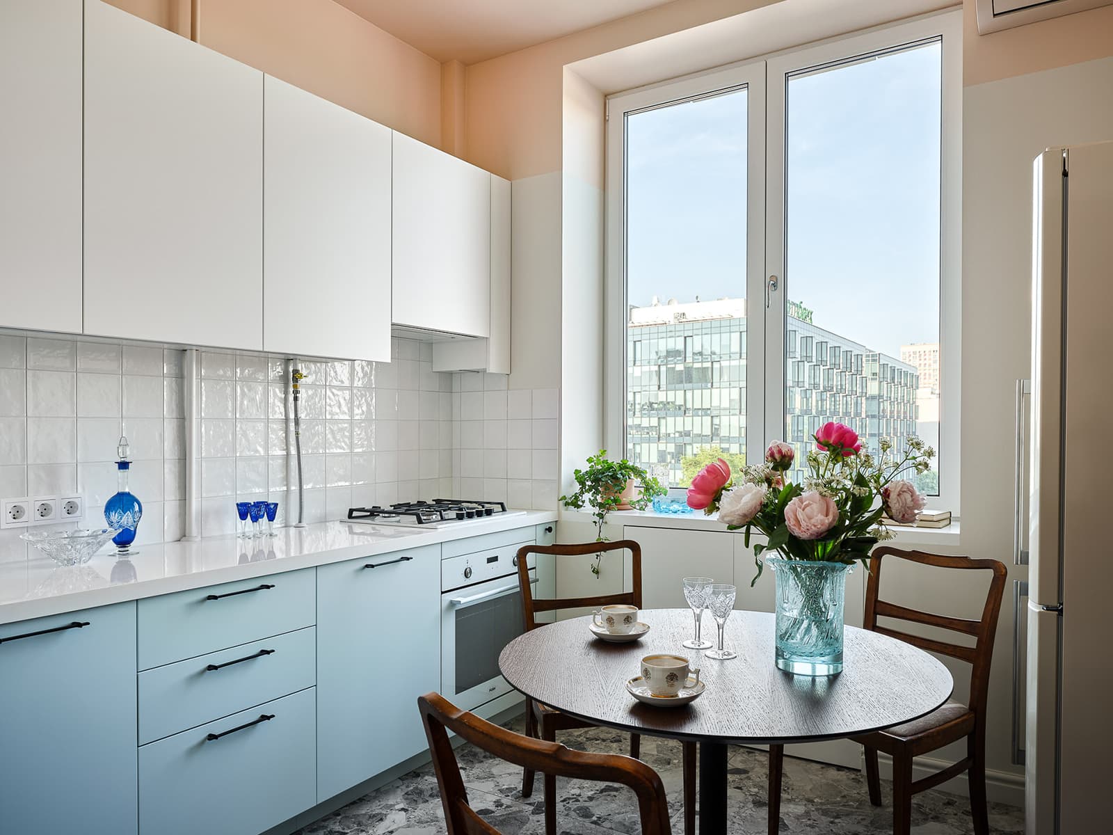 Связь поколений в интерьере уютной квартиры в старом фонде — проект Ольги Цуриковой