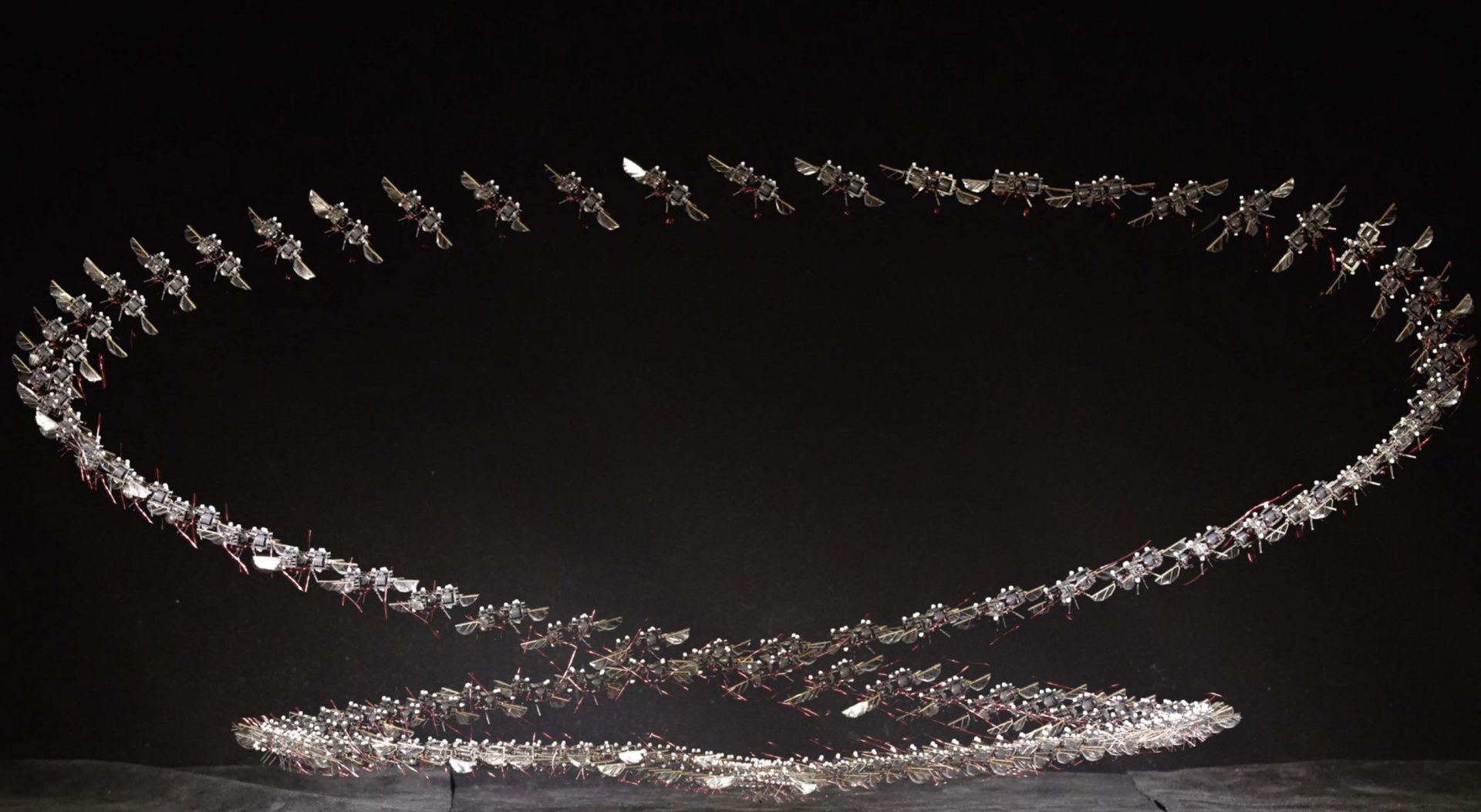 В MIT разработали миниатюрного летающего робота