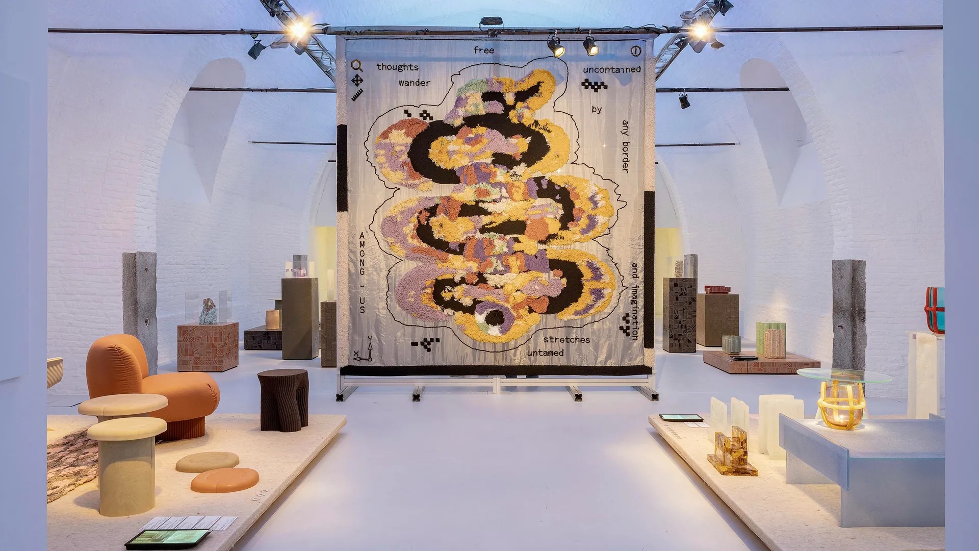 В Бельгии открылась выставка объектов Патрисии Уркиолы