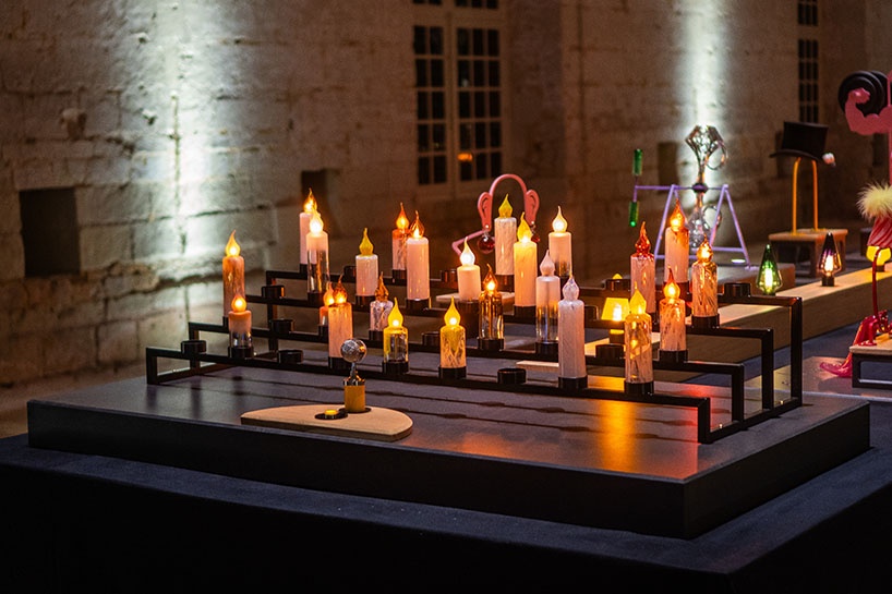 Дуэт Agence GG установил рождественскую инсталляцию во Франции