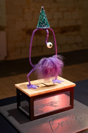 Дуэт Agence GG установил рождественскую инсталляцию во Франции