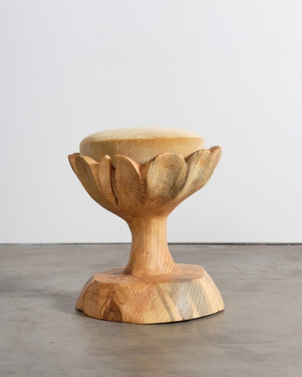 Дизайнеры переосмысляют потенциал дерева на выставке в галерее Marta