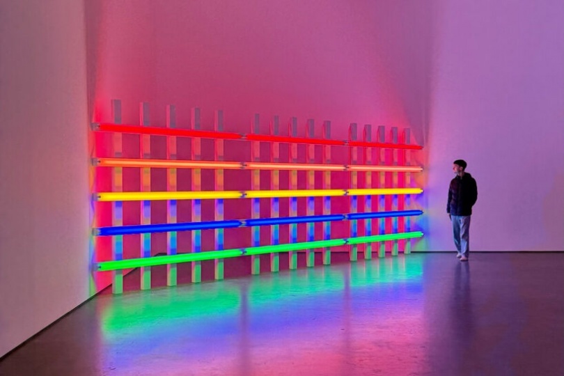 В David Zwirner Gallery проходит выставка работ Дэна Флавина