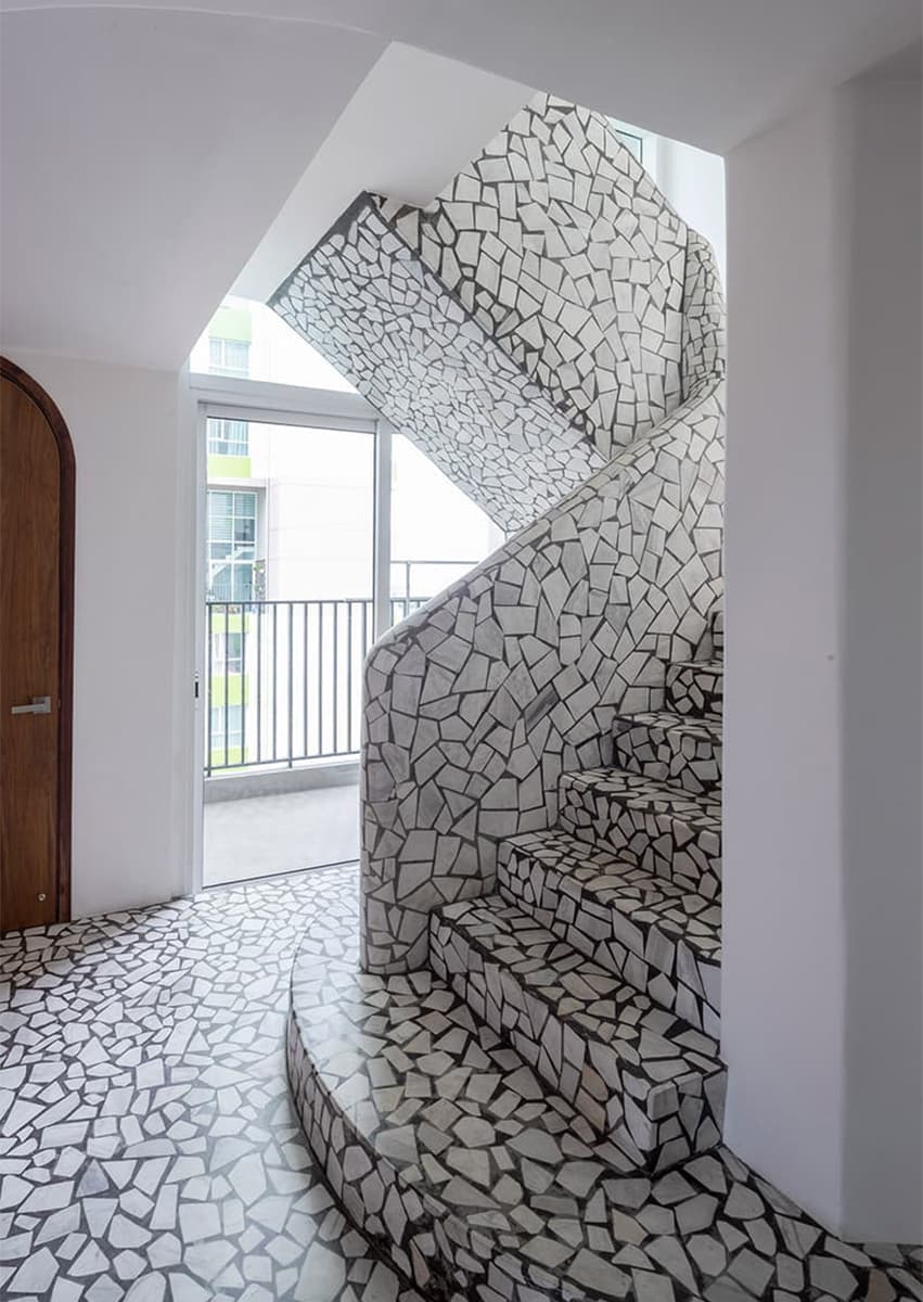 Интерьеры квартир с эффектной плиткой терраццо