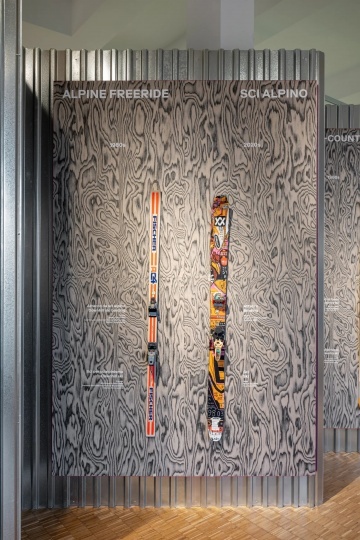 В Музее Триеннале показывают зимние виды спорта через призму дизайна