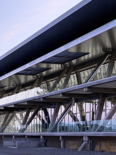 Студия Metrooffice Architetti реконструировала заброшенный завод для Balenciaga