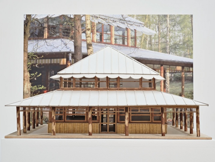 В парижской галерее Ketabi Bourdet показывают объекты Филиппа Старка