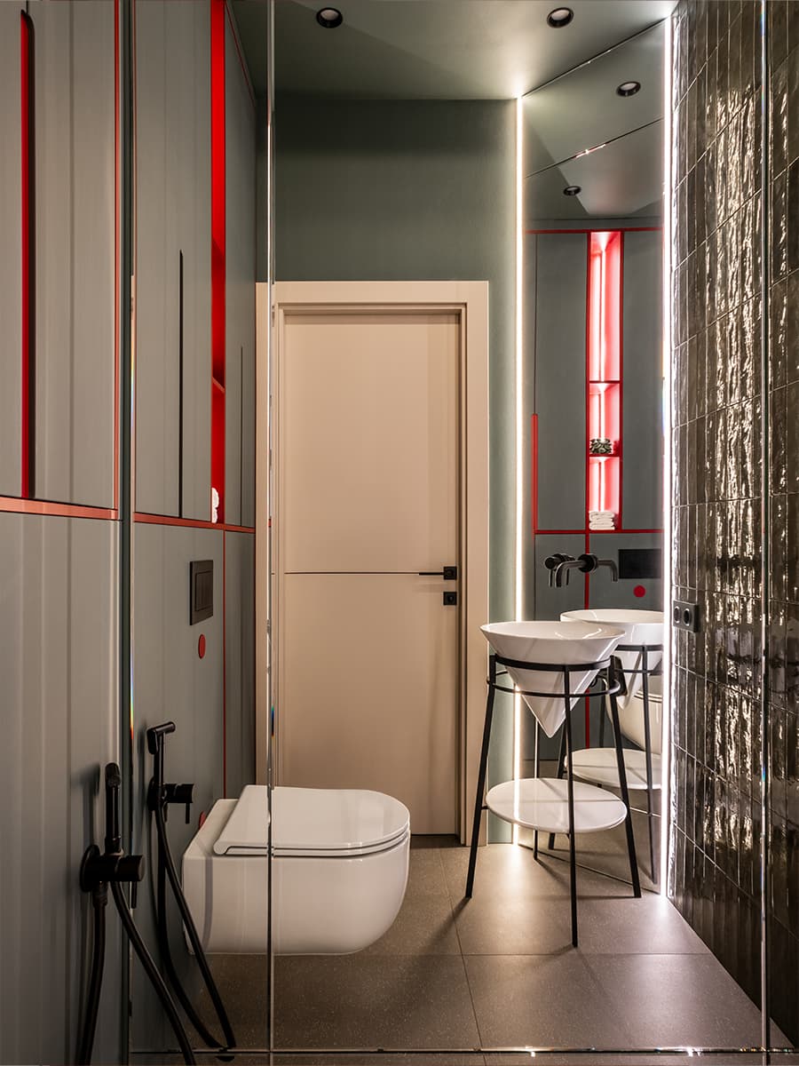 Красочные контрасты и предметы с историей в интерьере для семьи дизайнера — проект Надежды Кривоножко