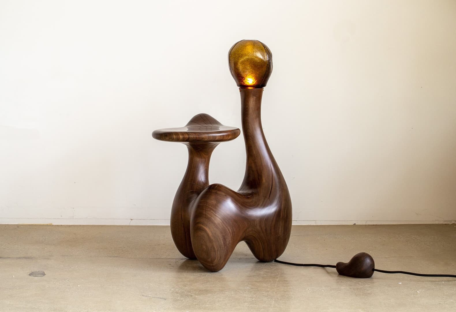 Красота природных фактур в объектах Аарона Порица