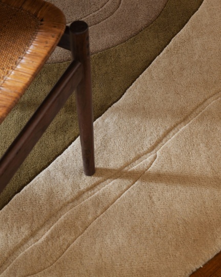 Шведский бренд LAYERED представил серию ковров по дизайну Эрика Братсберга