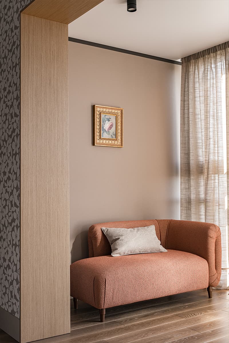 Приятные на ощупь материалы и артефакты прошлого в интерьере квартиры в Екатеринбурге — проект Ирины Чертихиной