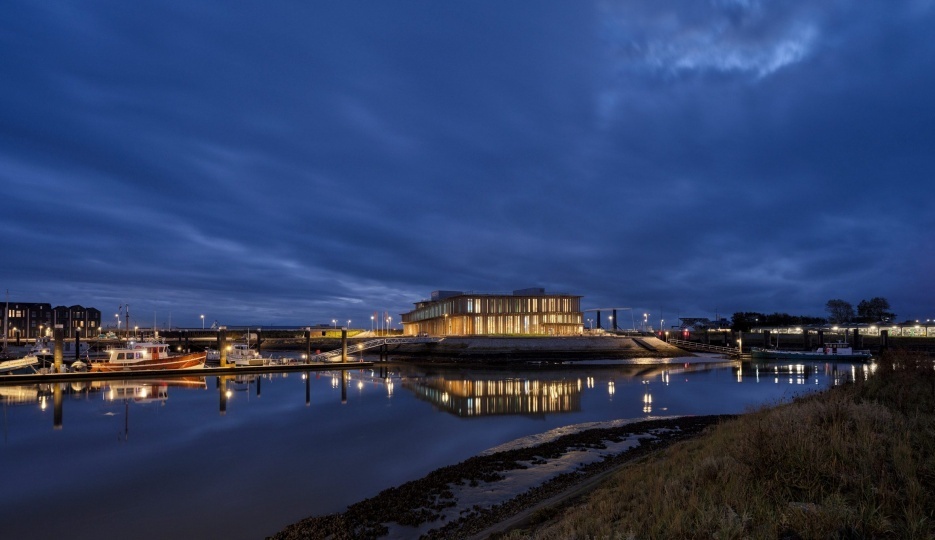 Dorte Mandrup построила Центр всемирного наследия Ваттового моря в Нидерландах