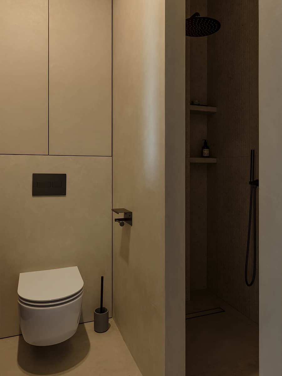 Кирпичная кладка и бетон в интерьере квартиры для молодой пары — проект Анастасии Петуховой