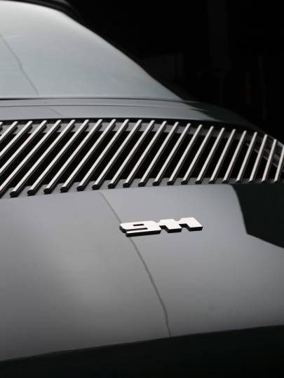 Дуэт david/nicolas переосмыслил Porsche 964 Targa