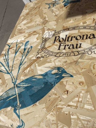 Художник Шепард Фейри переосмыслил кресло Archibald для ​Poltrona Frau