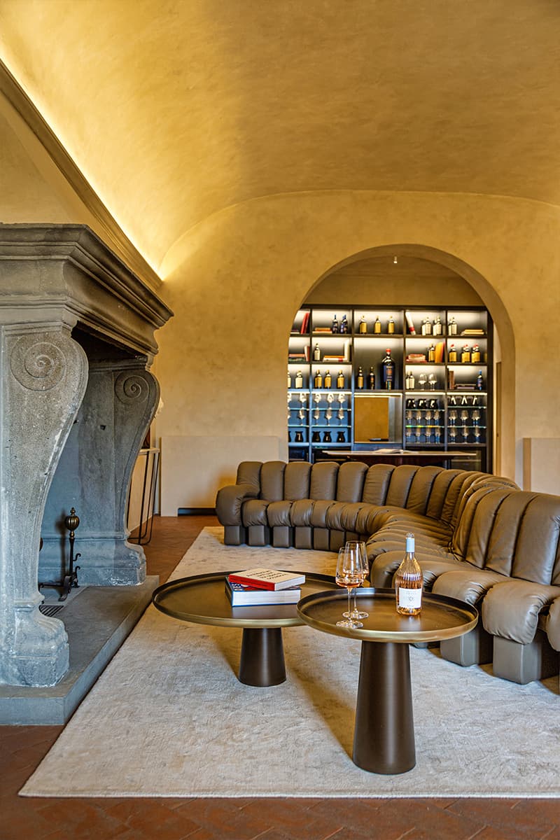 Динамичный интерьер итальянской винодельни — проект архитектурного бюро b-arch