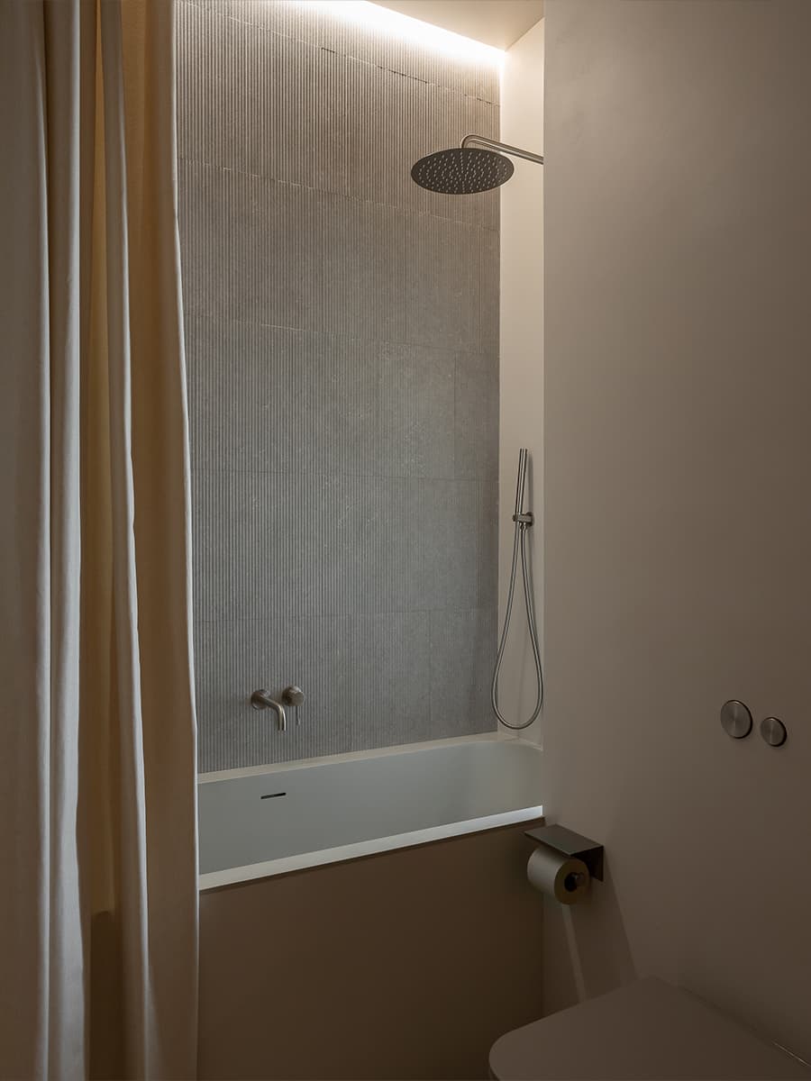 Динамичный интерьер итальянской винодельни — проект архитектурного бюро b-arch