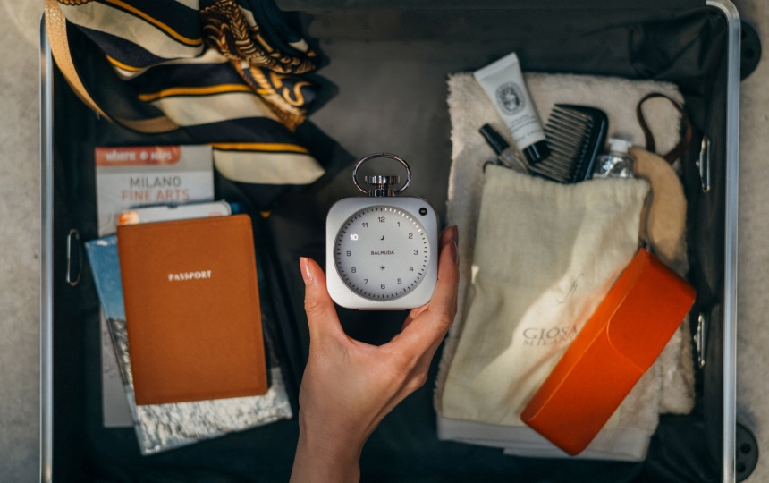 Бренд Balmuda выпустил будильник с белым шумом