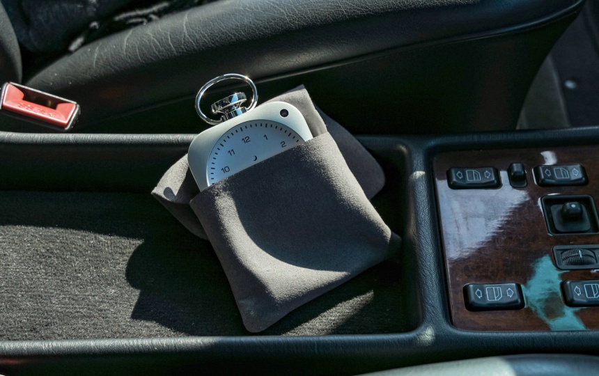 Бренд Balmuda выпустил будильник с белым шумом