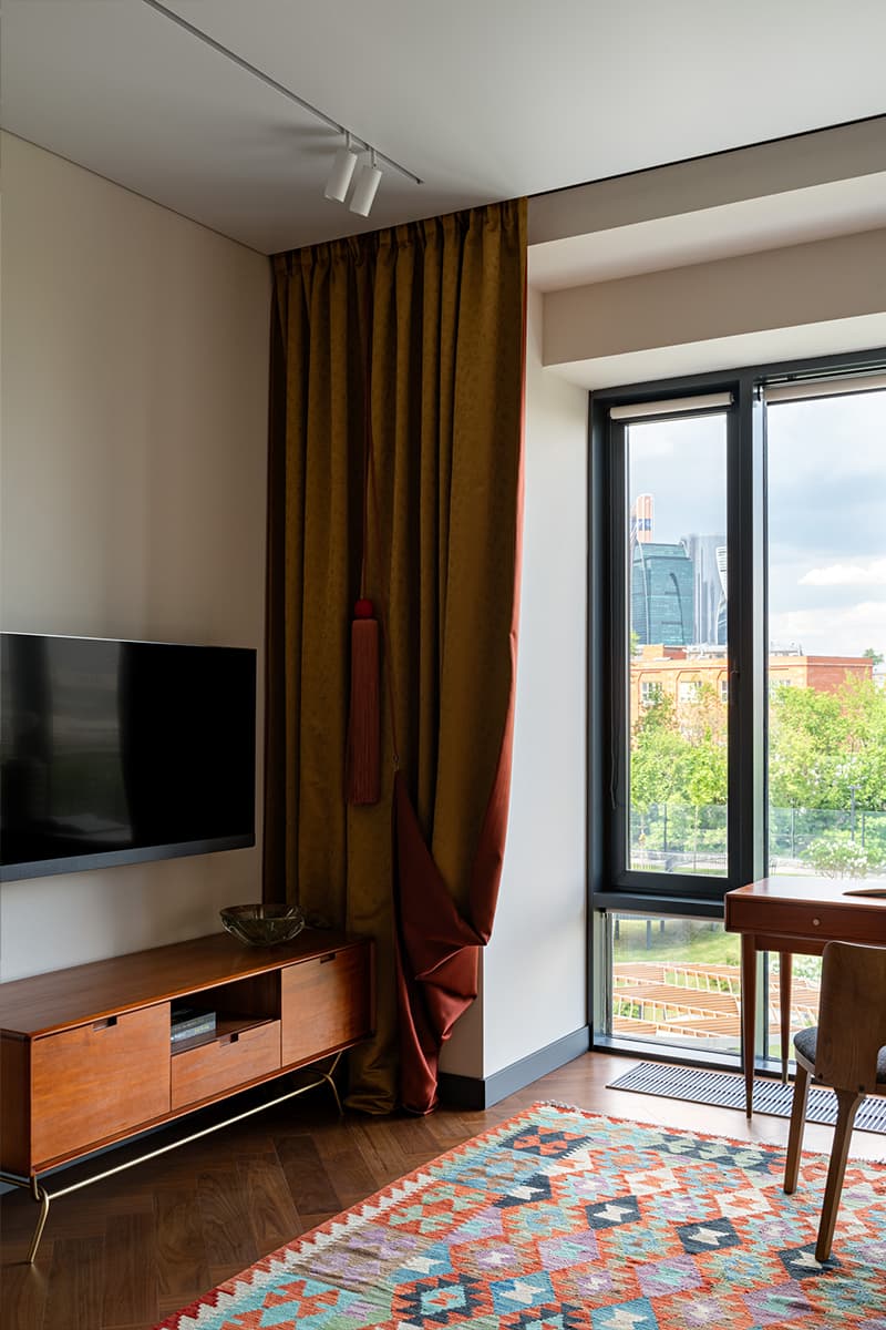 Эклектичный декор в интерьере квартиры с видом на Москва-Сити — проект Любови Вербах