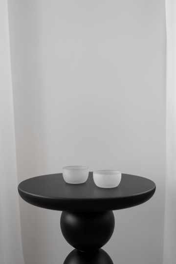 edis превращает бутылки для воды в предметы декора