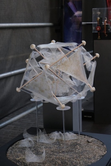 Студентка Central Saint Martins разработала конструкцию для восстановления пустошей