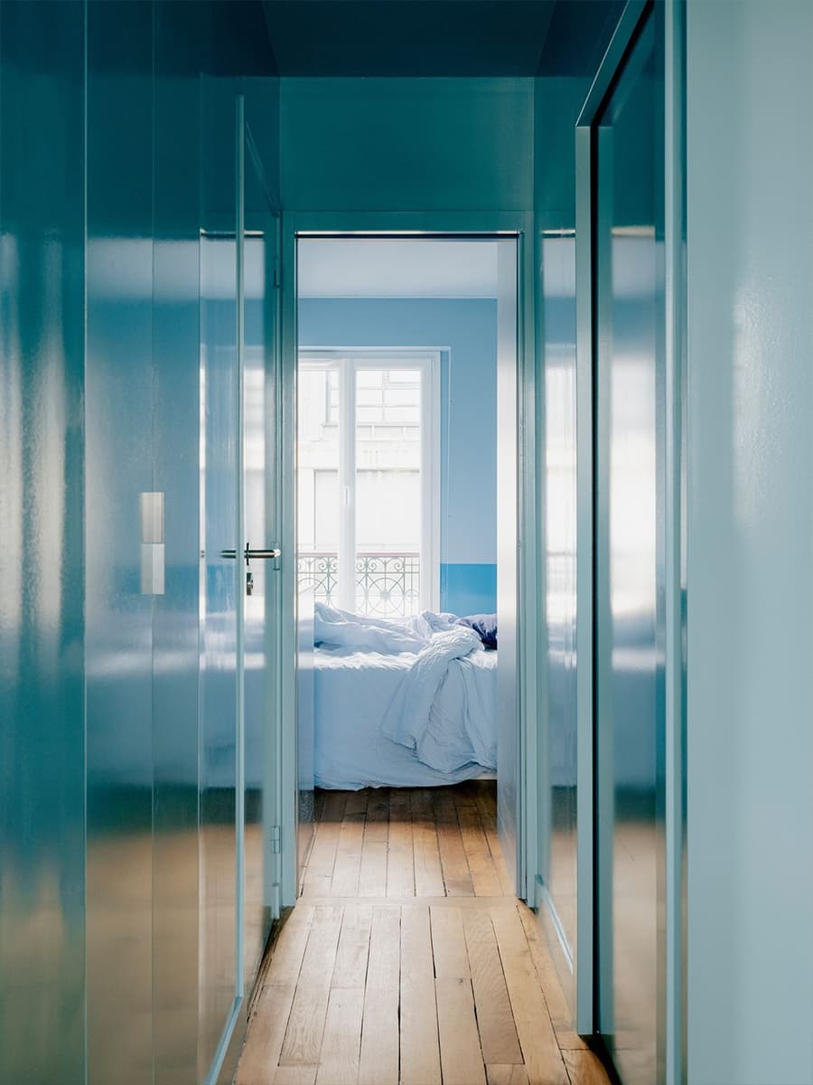 Воздушный интерьер квартиры в голубых тонах — проект PS Studio