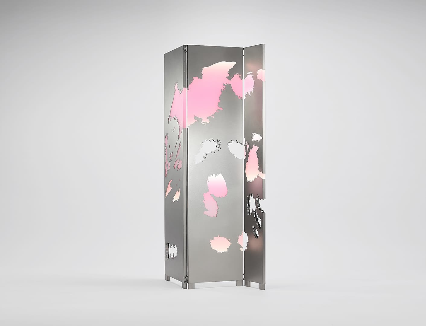 От идеи до прототипа: ширма SCREEN: SAKURA AND DOTS