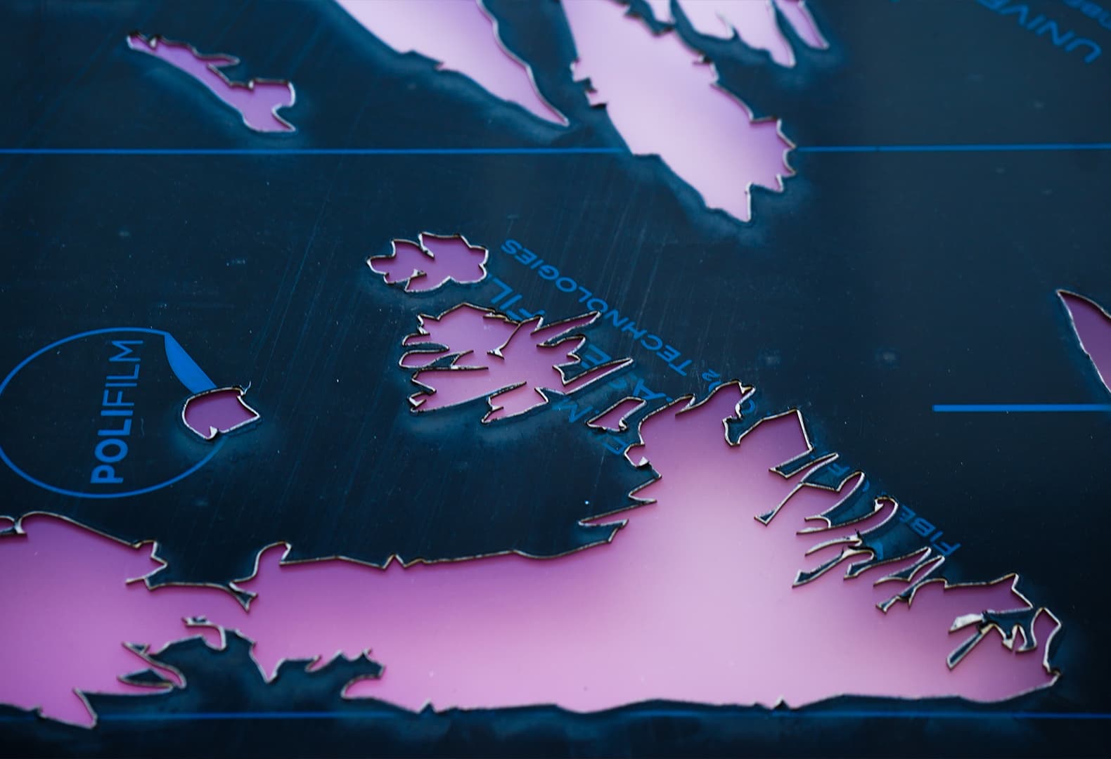 От идеи до прототипа: ширма SCREEN: SAKURA AND DOTS