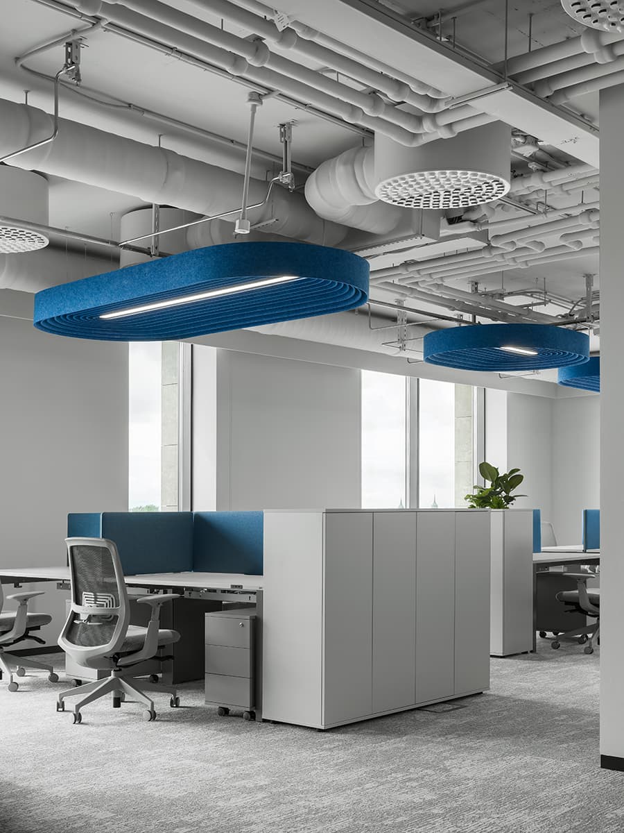 Образ ядра галактики в интерьере технологичного офиса — проект IND Studio