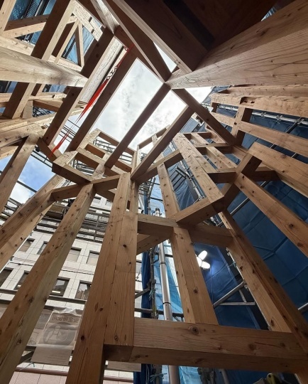 VUILD ARCHITECTS построили модульный деревянный дом для повторного использования