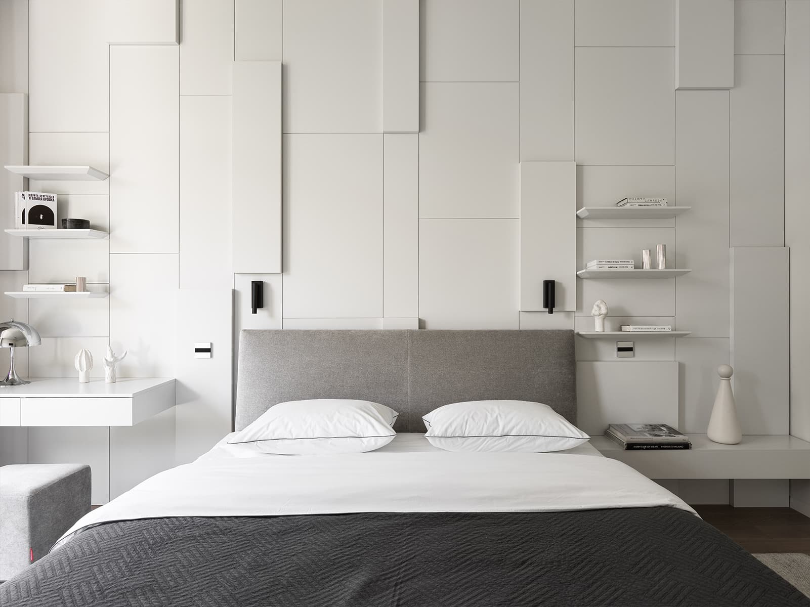 Строгость стали и стекла в интерьере загородного дома — проект студии VFORM