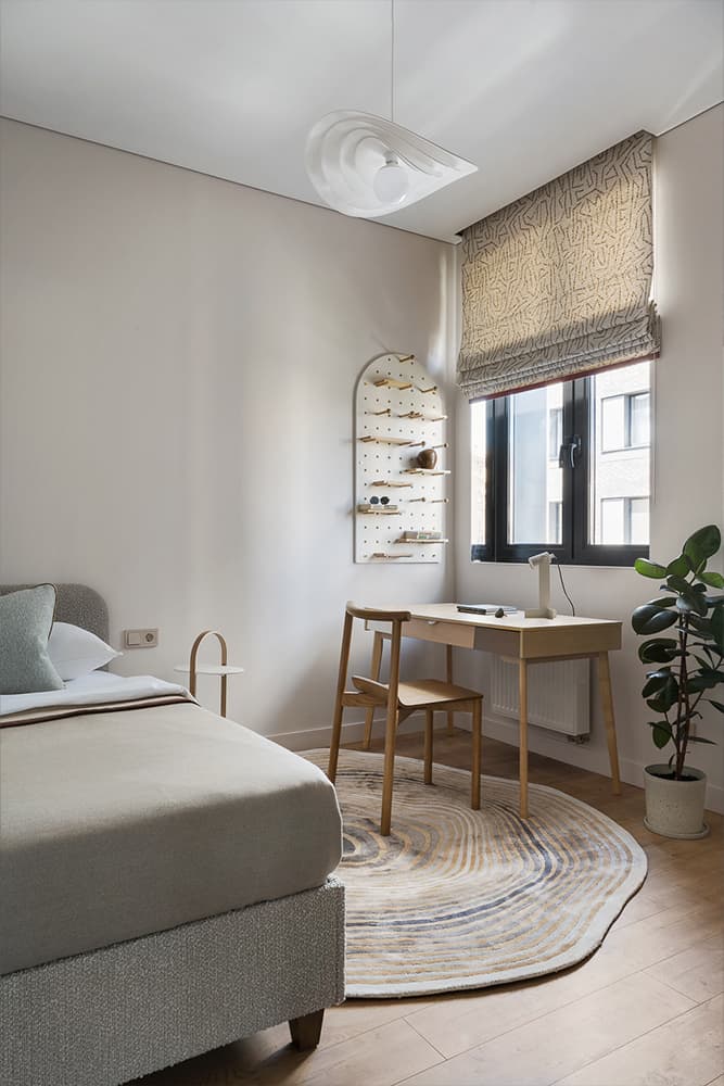 Геометрические панно и отсылки к африканскому искусству в интерьере квартиры — проект Екатерины Владимировой